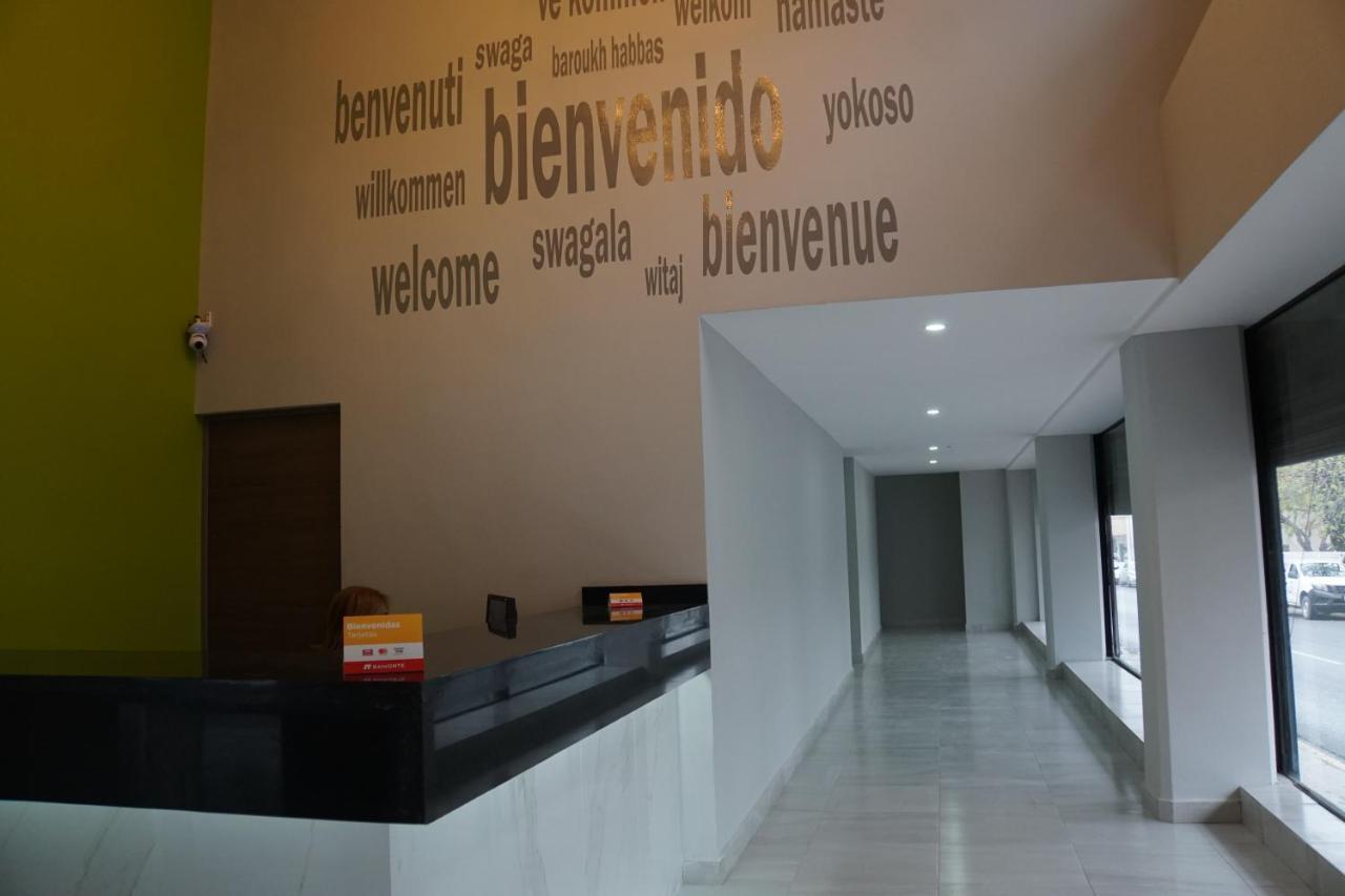 Hotel Hc Express Monterrey Kültér fotó