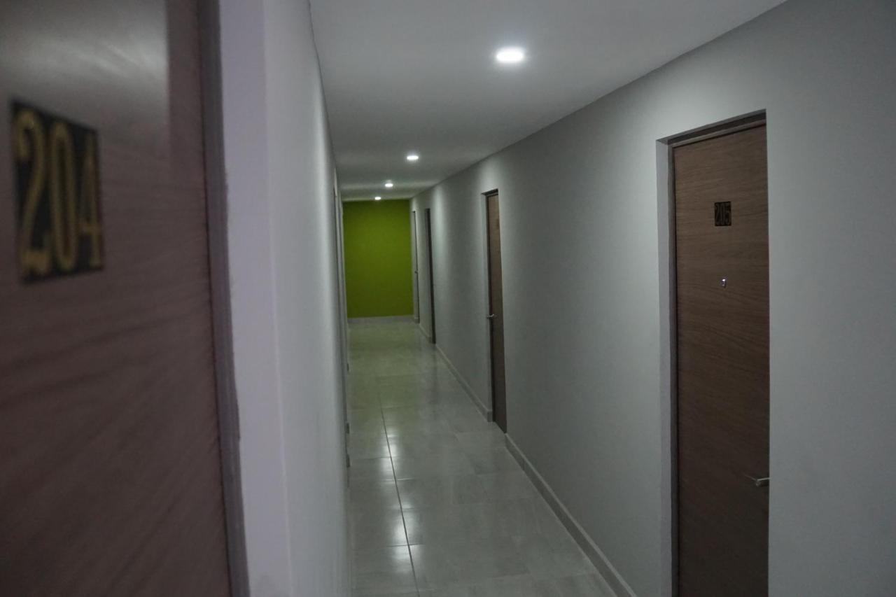 Hotel Hc Express Monterrey Kültér fotó
